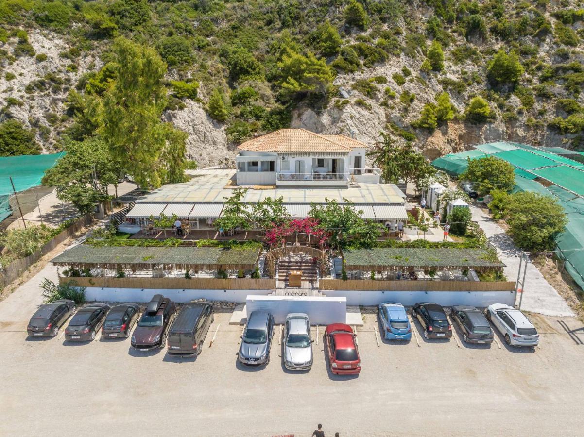 Monato Luxury Apartments Ayios Nikitas Ngoại thất bức ảnh